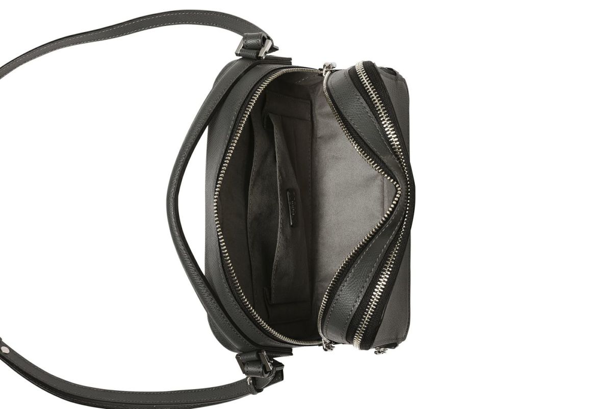 シキ 2WAYボックスショルダーバッグ すす