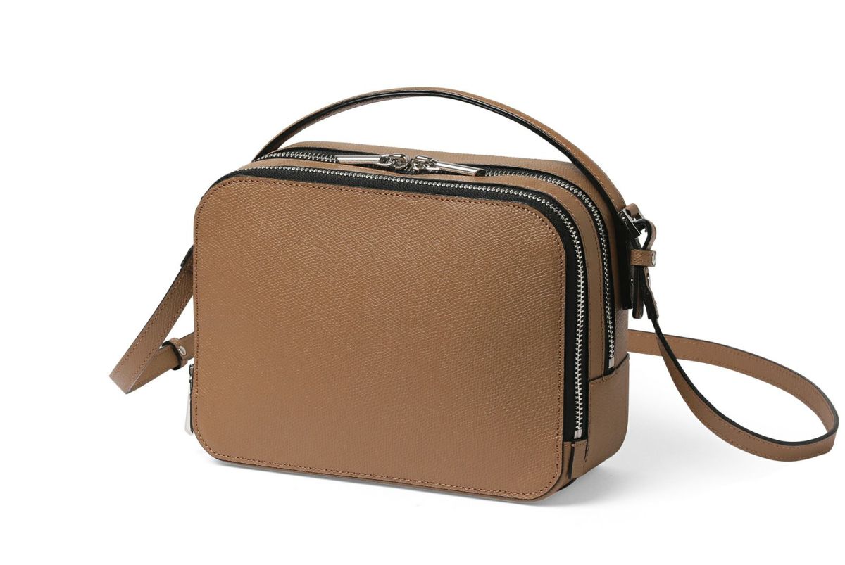 シキ 2WAYボックスショルダーバッグ くるみ