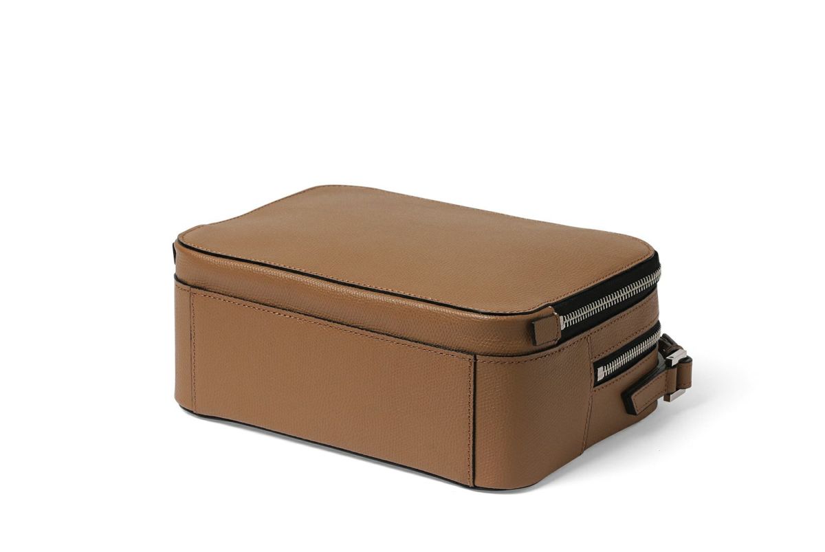 シキ 2WAYボックスショルダーバッグ くるみ