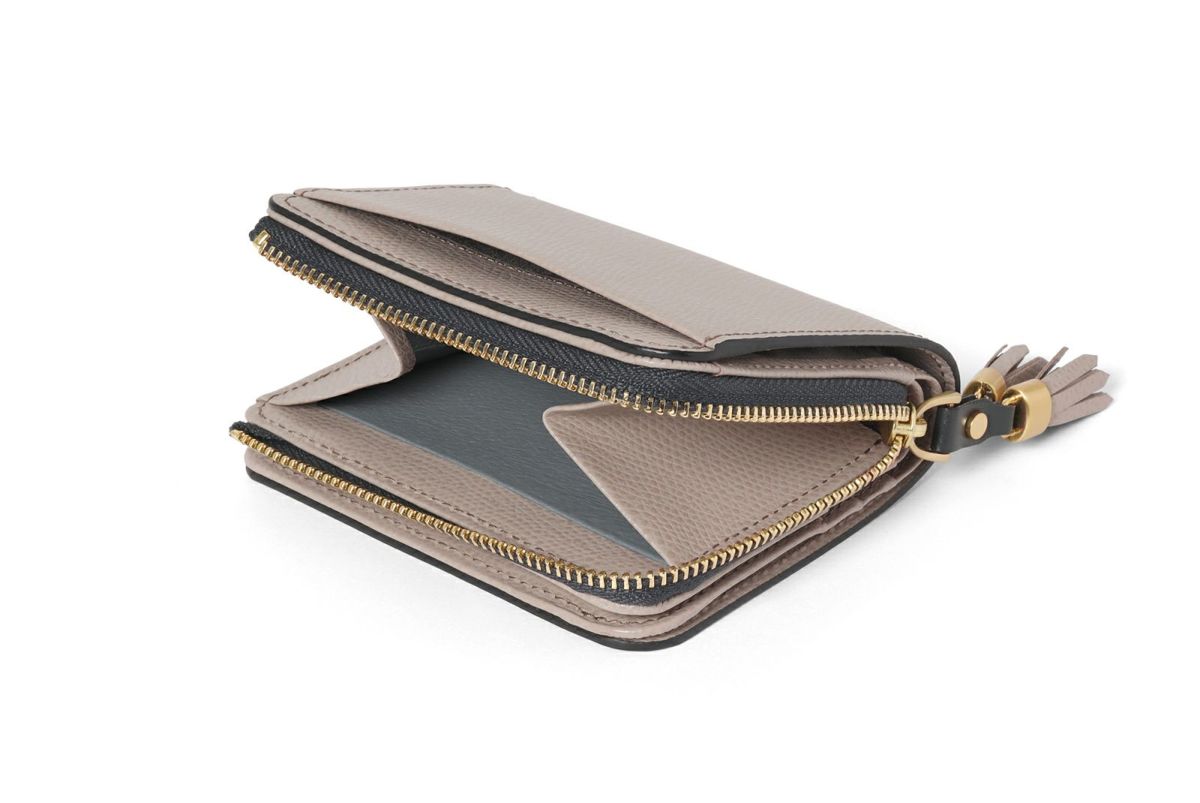 シキ Lファスナー二つ折り財布 あくいろ