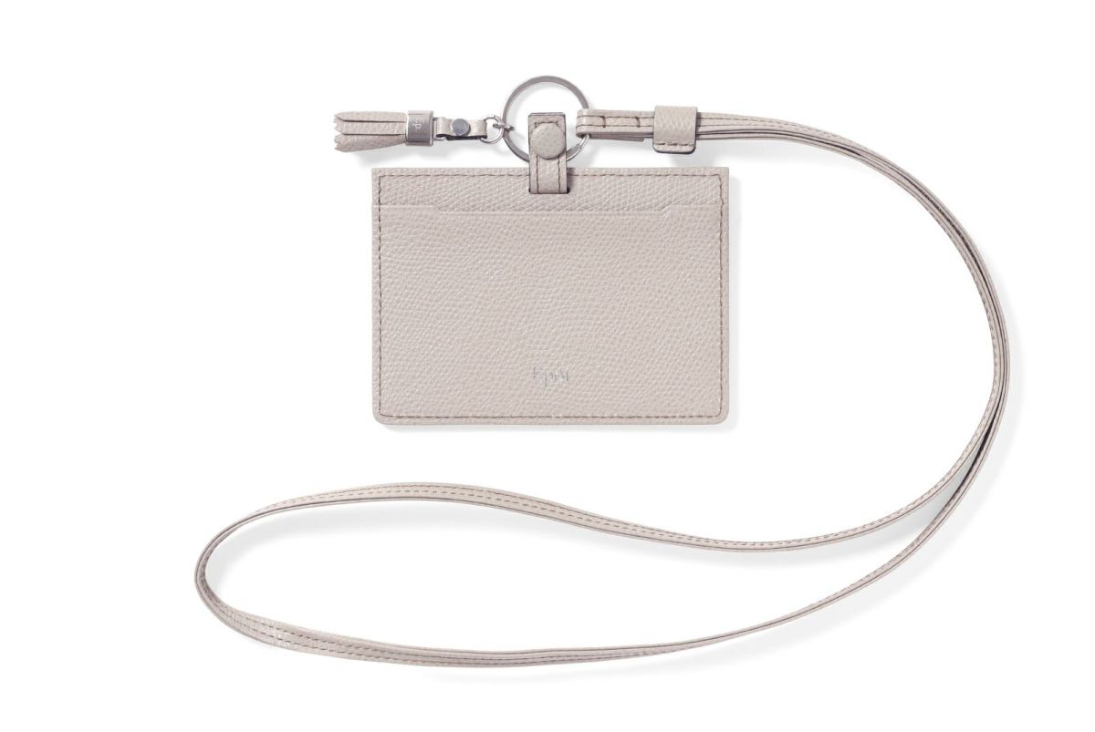 ツールズ IDケース あくいろ