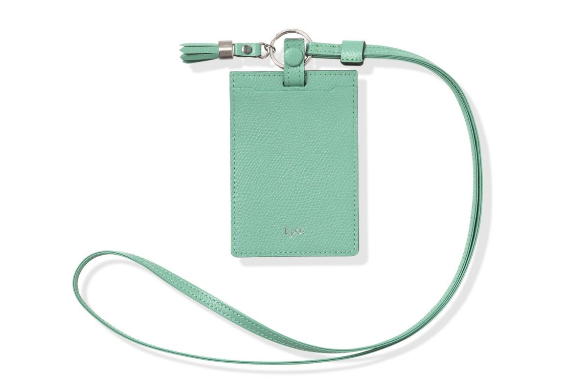 ツールズ パスケース ひすい