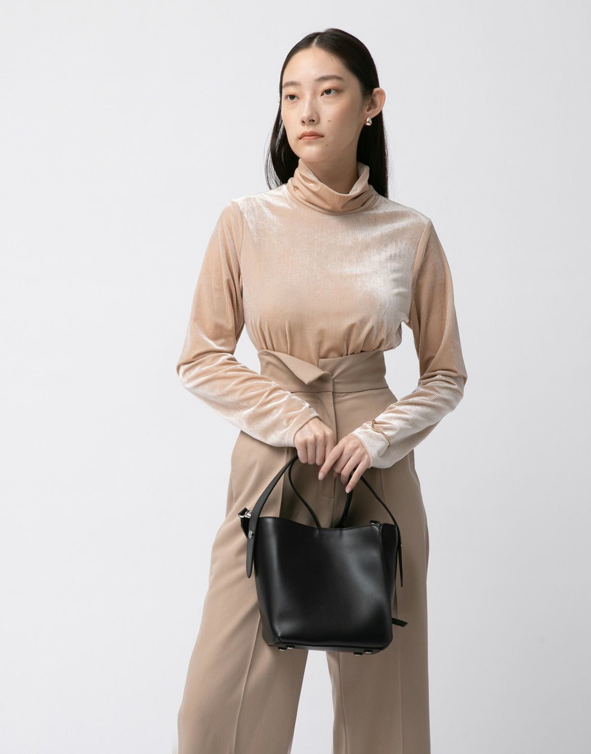 ノット キューブ2WAYショルダーバッグ ブラック