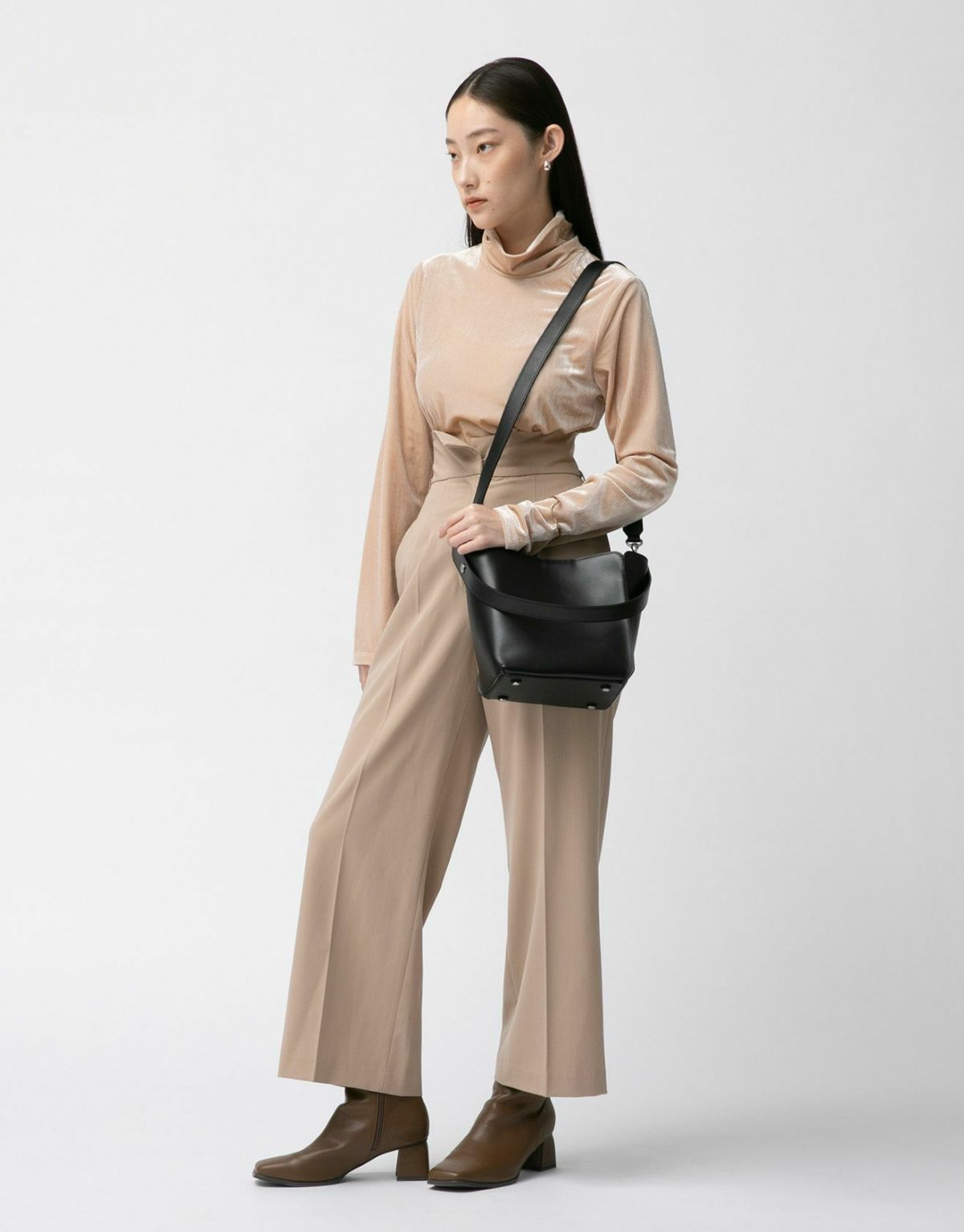 ノット キューブ2WAYショルダーバッグ ライトグレー