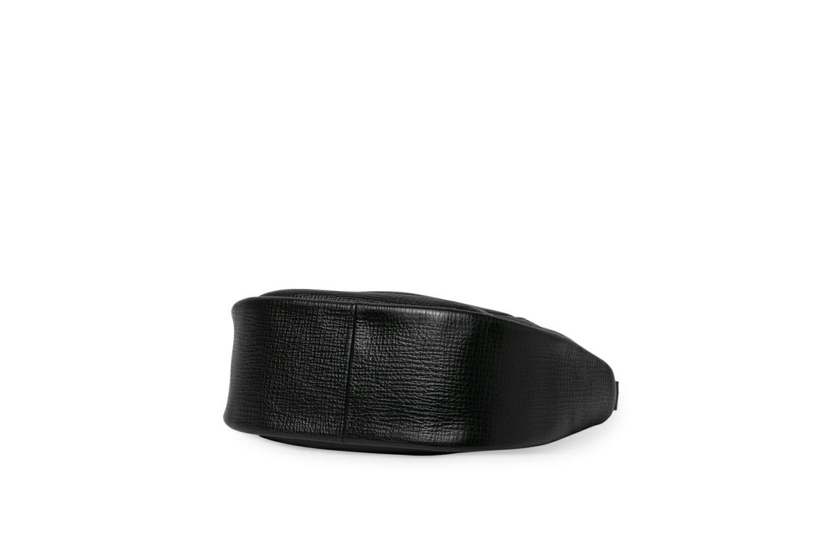 タック クッキーショルダーバッグ ブラック