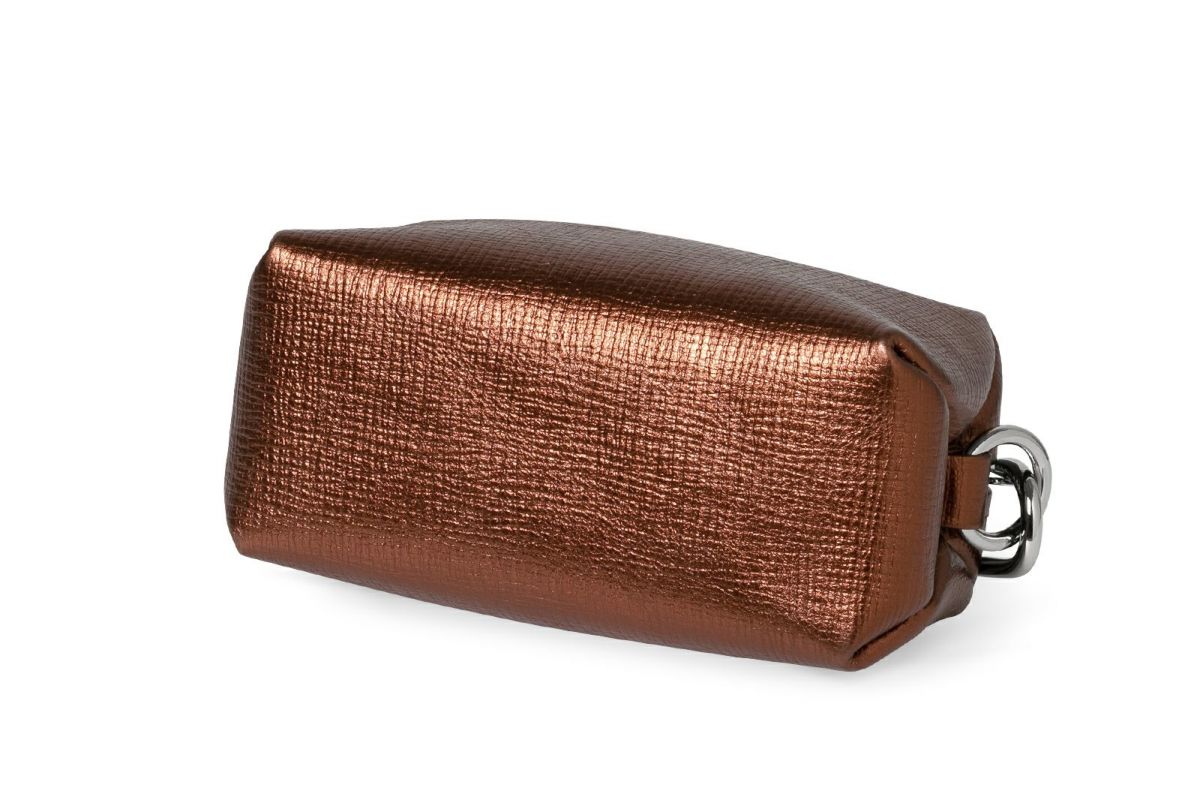 タック メタリック クラッチポーチ ブロンズ