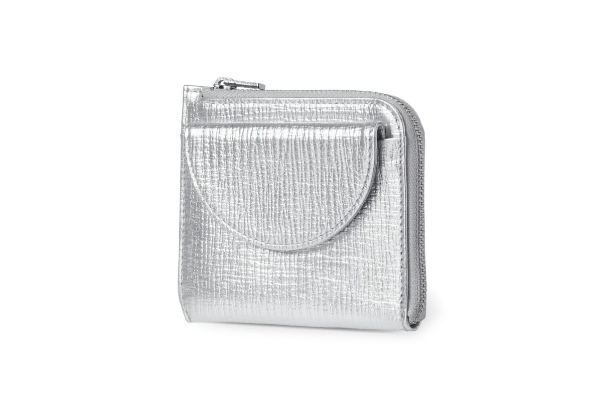  タック メタリック Lファスナーコンパクト折り財布 シルバー