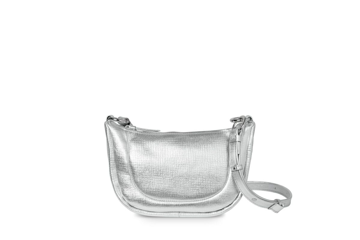 タック メタリック クッキーショルダーバッグ シルバー