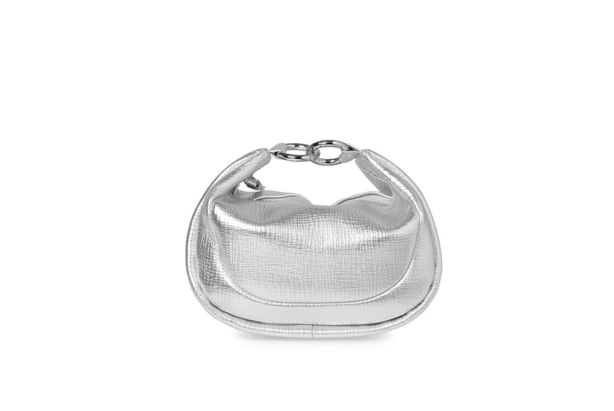タック メタリック クッキーショルダーバッグ シルバー